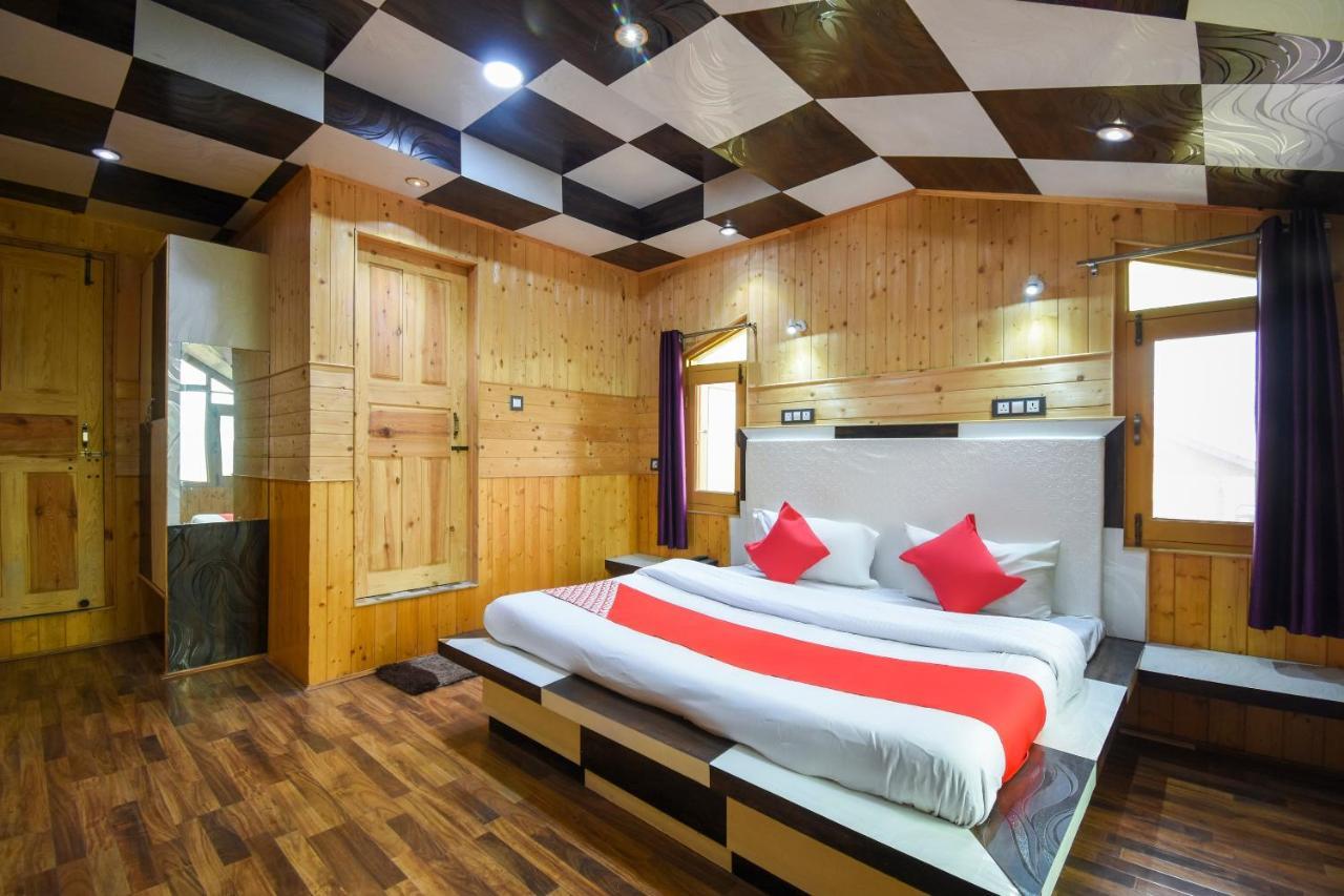 Oyo Hotel New Divine Kashmir Durgjan Екстер'єр фото