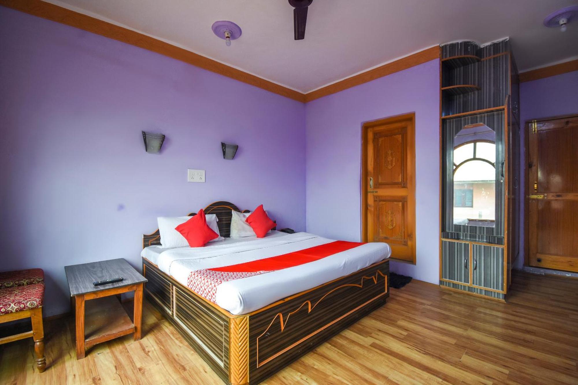 Oyo Hotel New Divine Kashmir Durgjan Екстер'єр фото